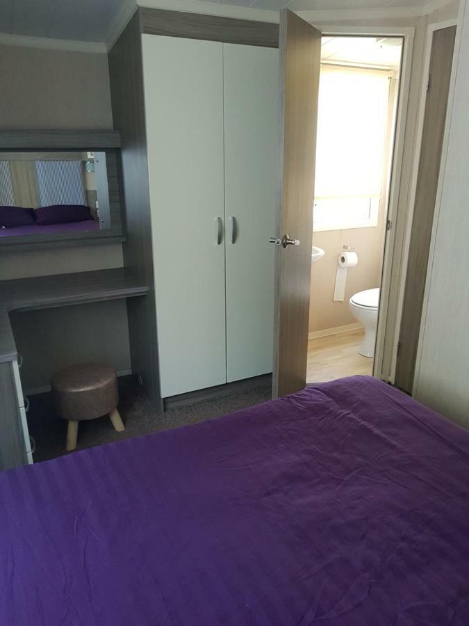 3 Bedroom Caravan With Hot Tub Tattershall Lakes Exterior foto